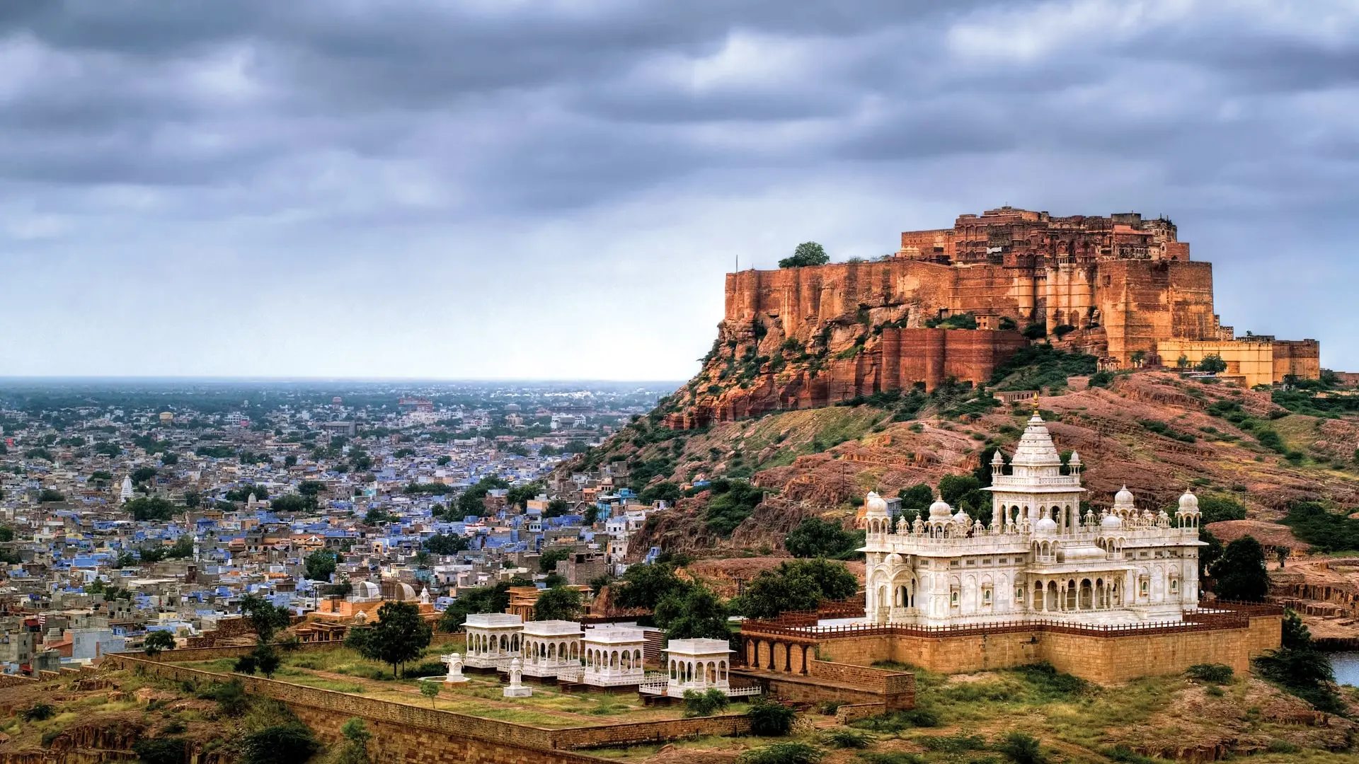 city palace in udaipur